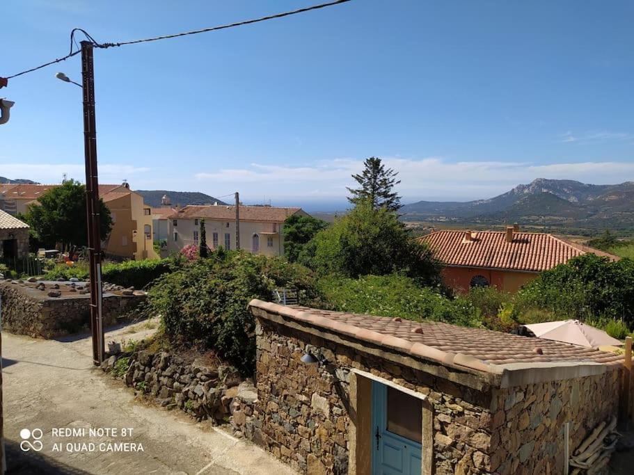 Duplex Avec Jardin, Proche Village Calenzana Dış mekan fotoğraf